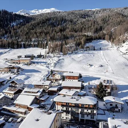 Auer-fiegl Oda ve Kahvaltı 4*